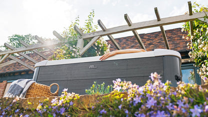 MSpa Oslo hot tub lifestyle setting