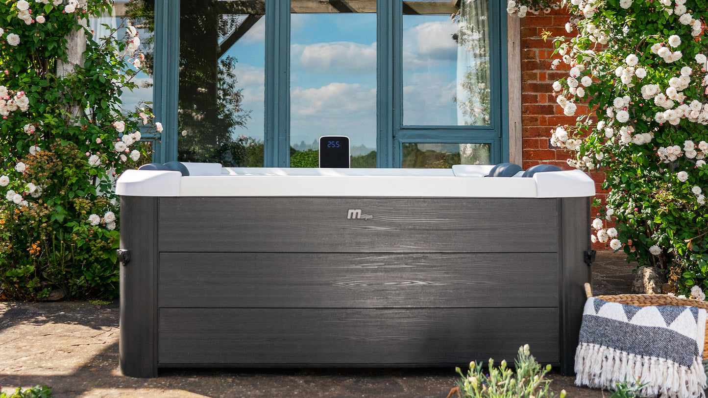 MSpa Oslo hot tub evening lifestyle
