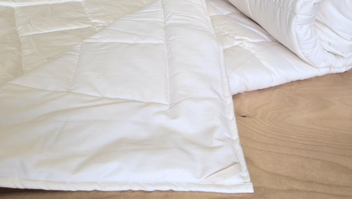 Organic Quilted Cotton Comforter detail