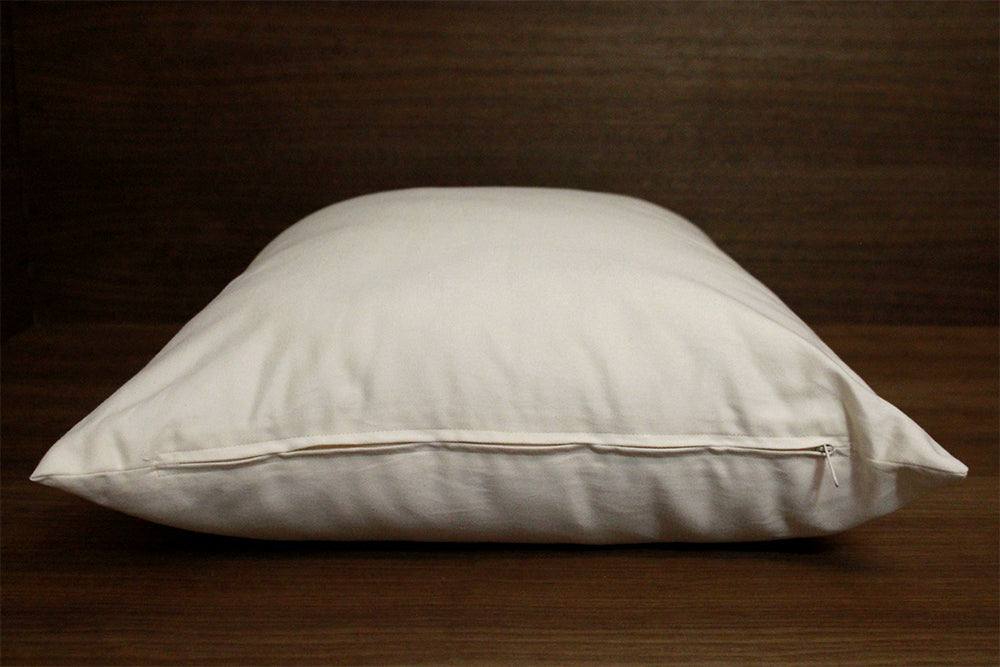 Firm Organic Wool Pillow detail
