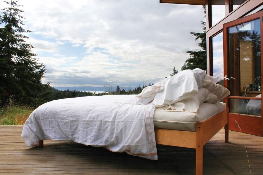 Soaring Heart Organic Cotton & Wool Futon detail